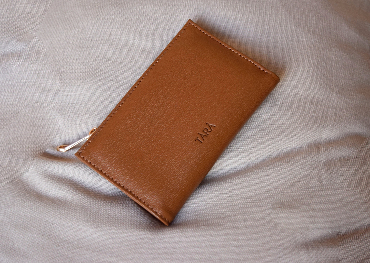 Cartera de Piel Camel