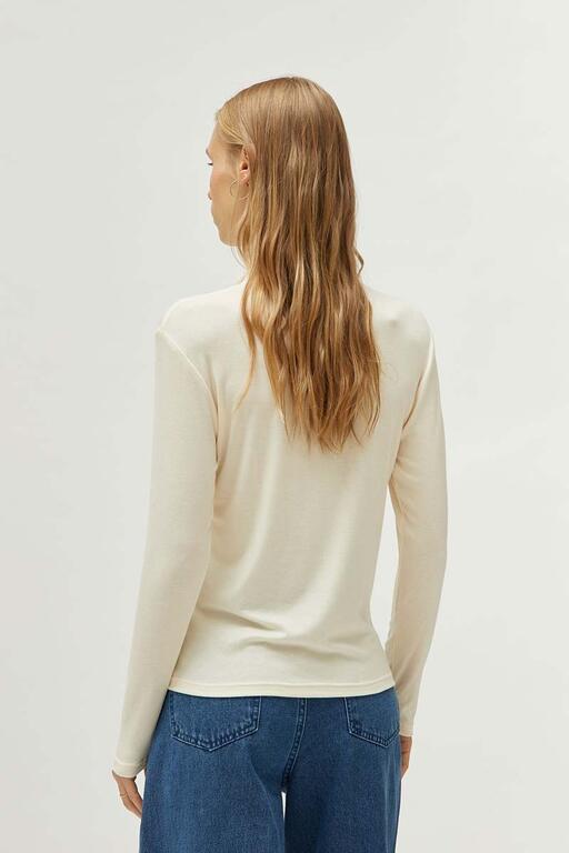 Blusa Cuello Mock Ivory